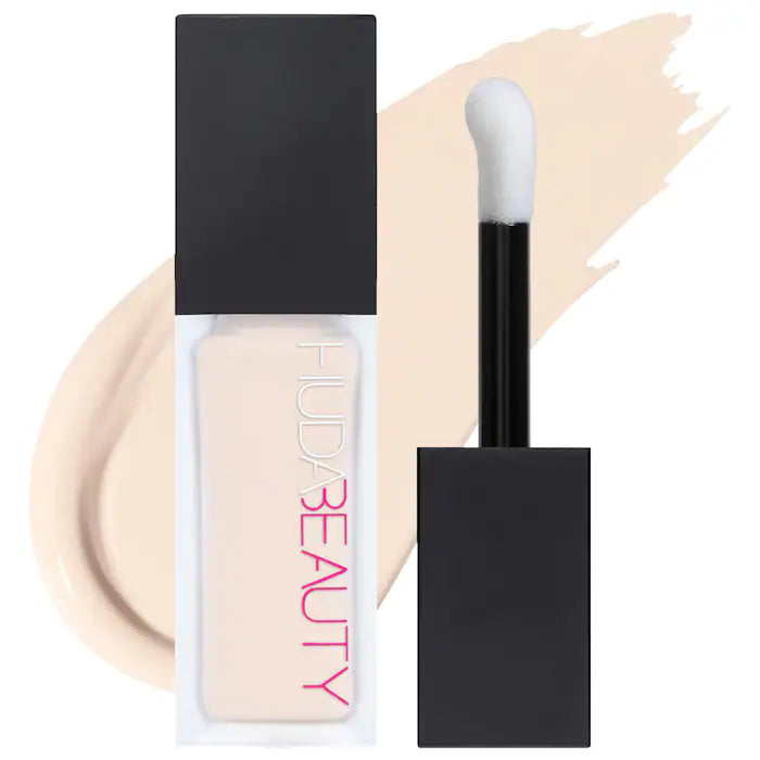 HUDA BEAUTY
#FauxFilter Matte Buildable Coverage Waterproof Concealer