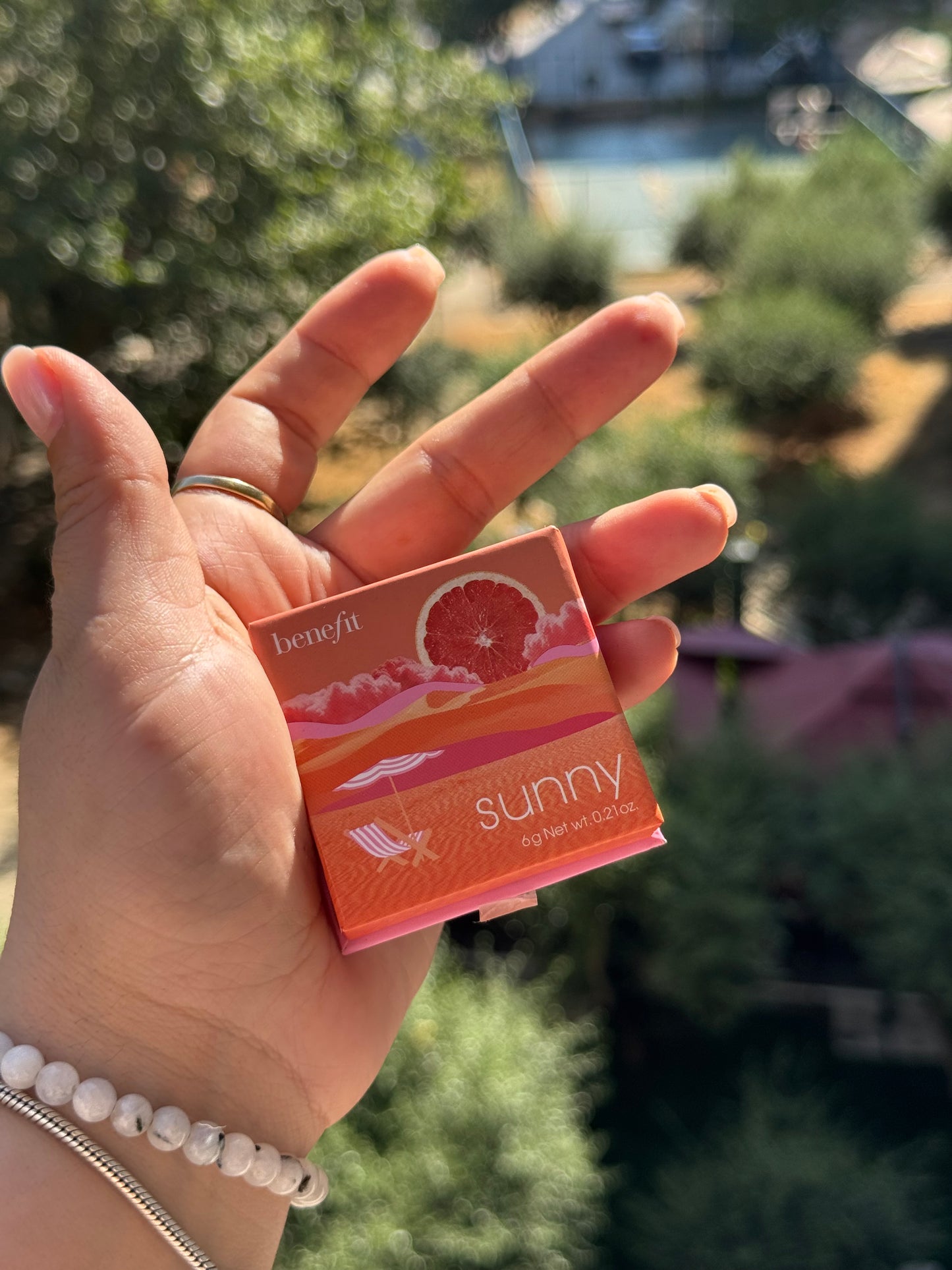 Benefit
Blush
