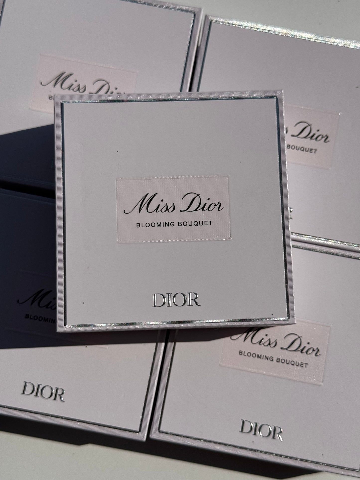 Dior
Gift Set
Miss Dior Blooming Bouquet Eau De Toilette 5 ml
 Comforting Body Milk With Rose Wax 20 ml