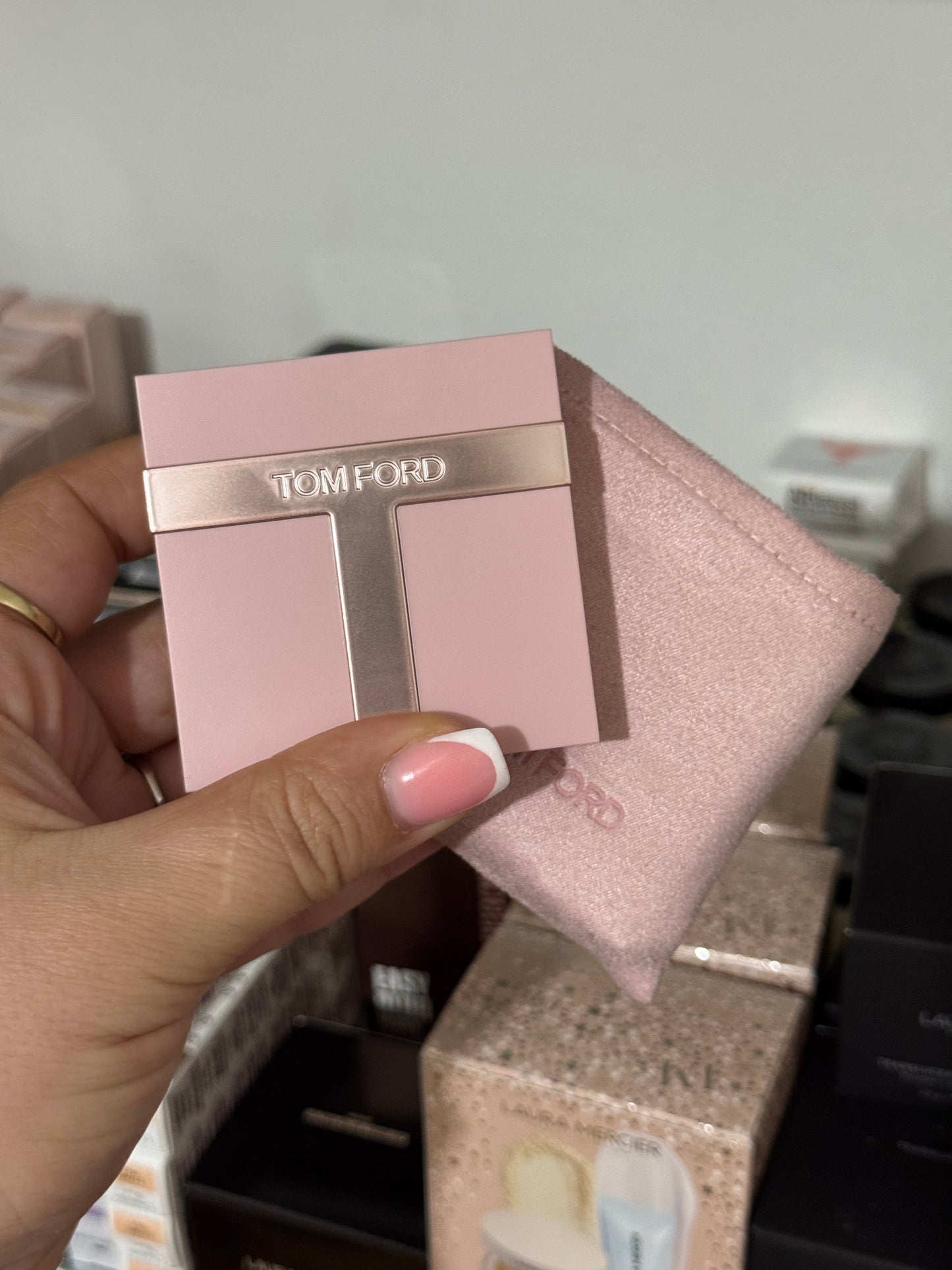 TOM FORD
LOVE COLLECTION EYE COLOR DUO LUMIÉRE