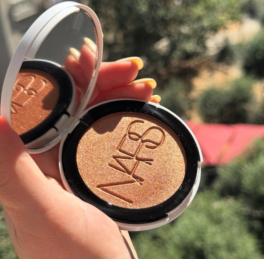 Nars
Light Reflecting Luminizing Powder