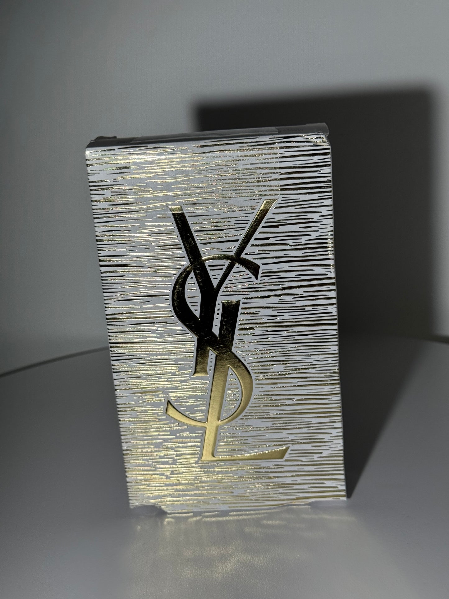 YSL
Your Miniatures Set
Lines Liberated Waterproof N1 & Candy Glow 1B Pink Sunrise