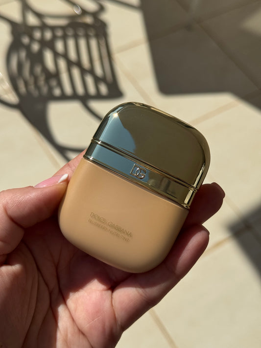 DOLCE&GABBANA
BLUEBERRY NUTRI-TINT HYDRA-GLOW AND FRESH SKIN TINT 30 ML