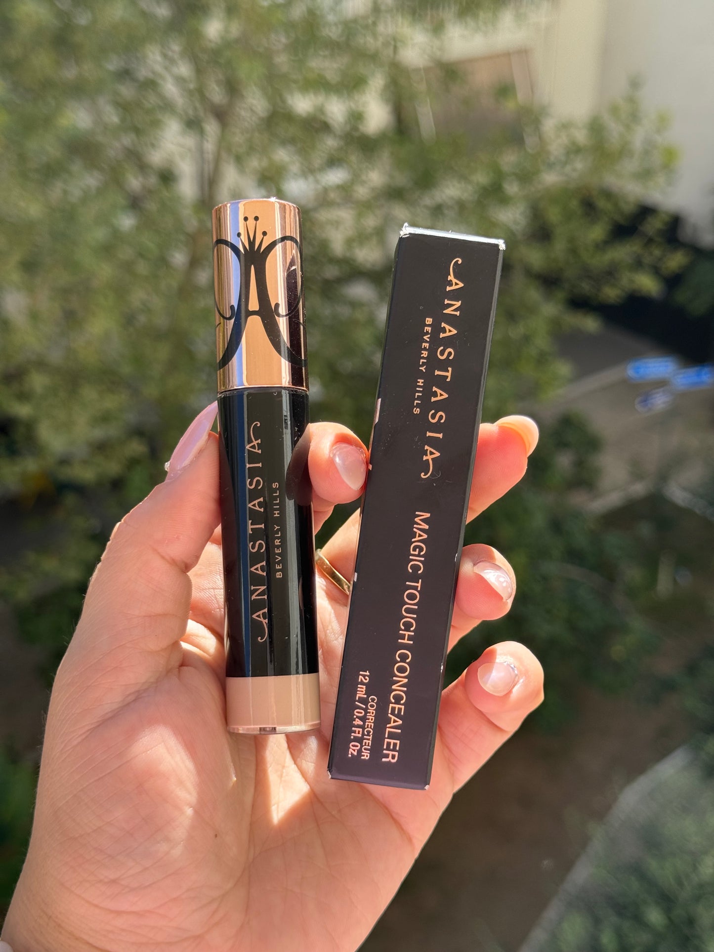 Anastasia Beverly Hills
Magic Touch Medium to Full Coverage Concealer