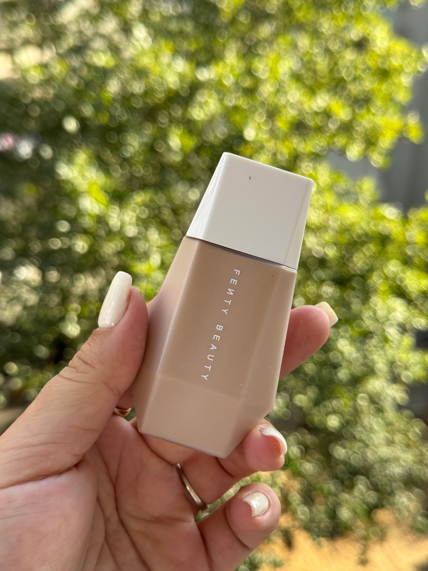 Fenty Beauty by Rihanna 
Eaze Drop Blurring Skin Tint