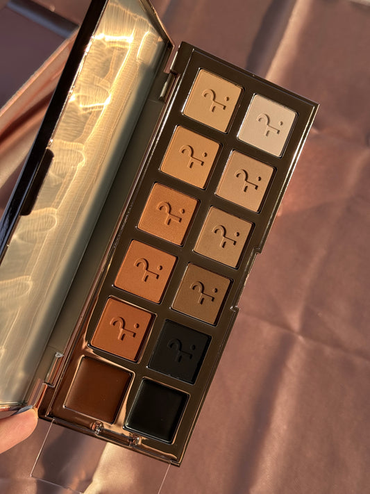 PATRICK TA
Major Dimension III Matte Eyeshadow Palette