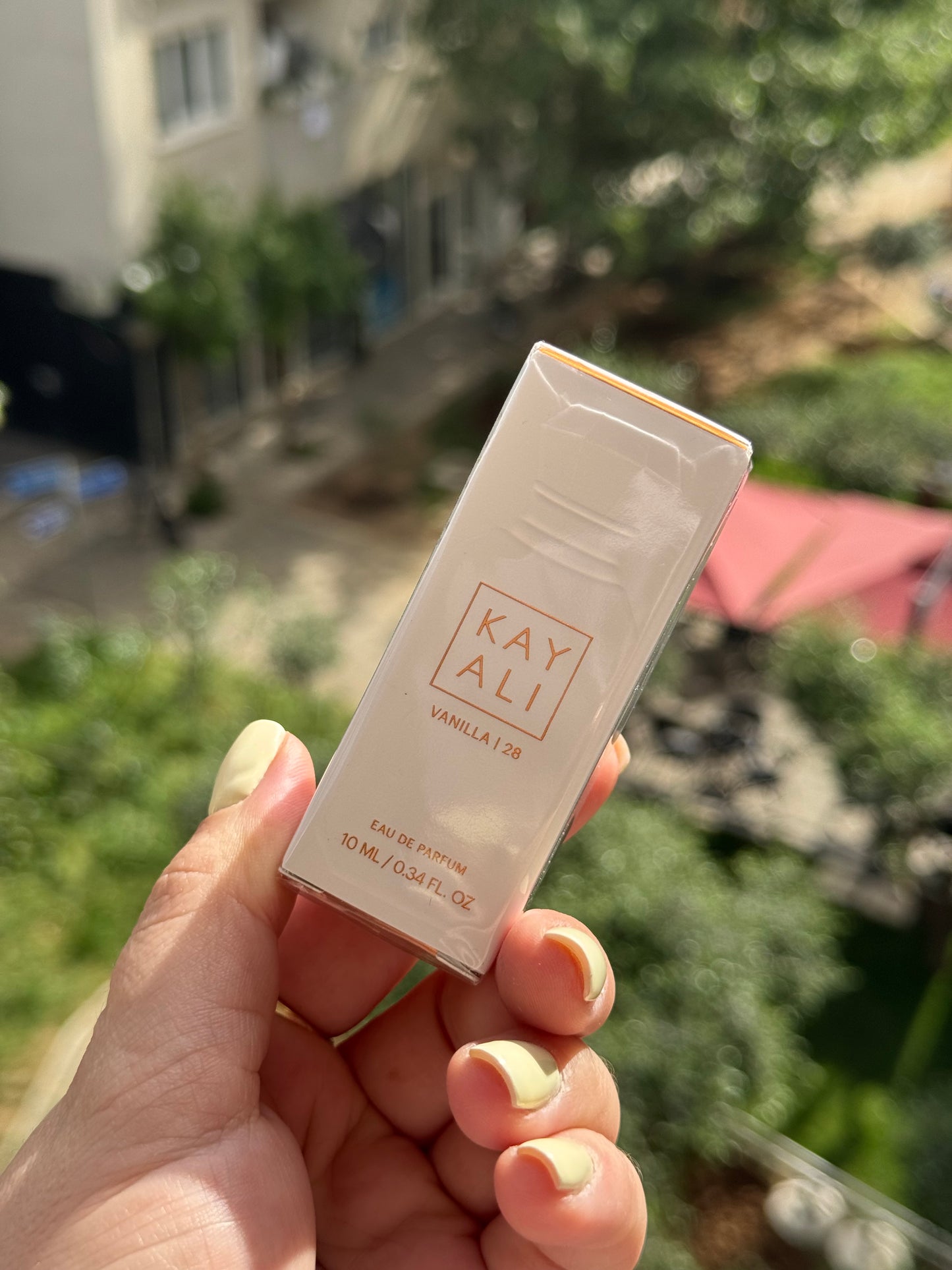 KAYALI
VANILLA | 28 Eau de Parfum Travel Spray 10 ml