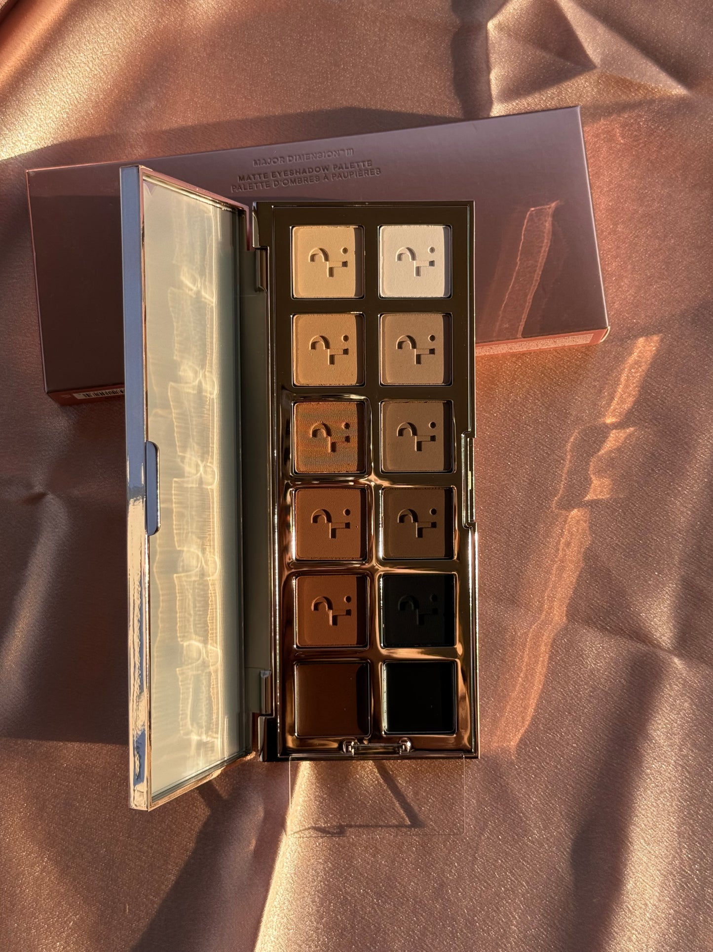 PATRICK TA
Major Dimension III Matte Eyeshadow Palette