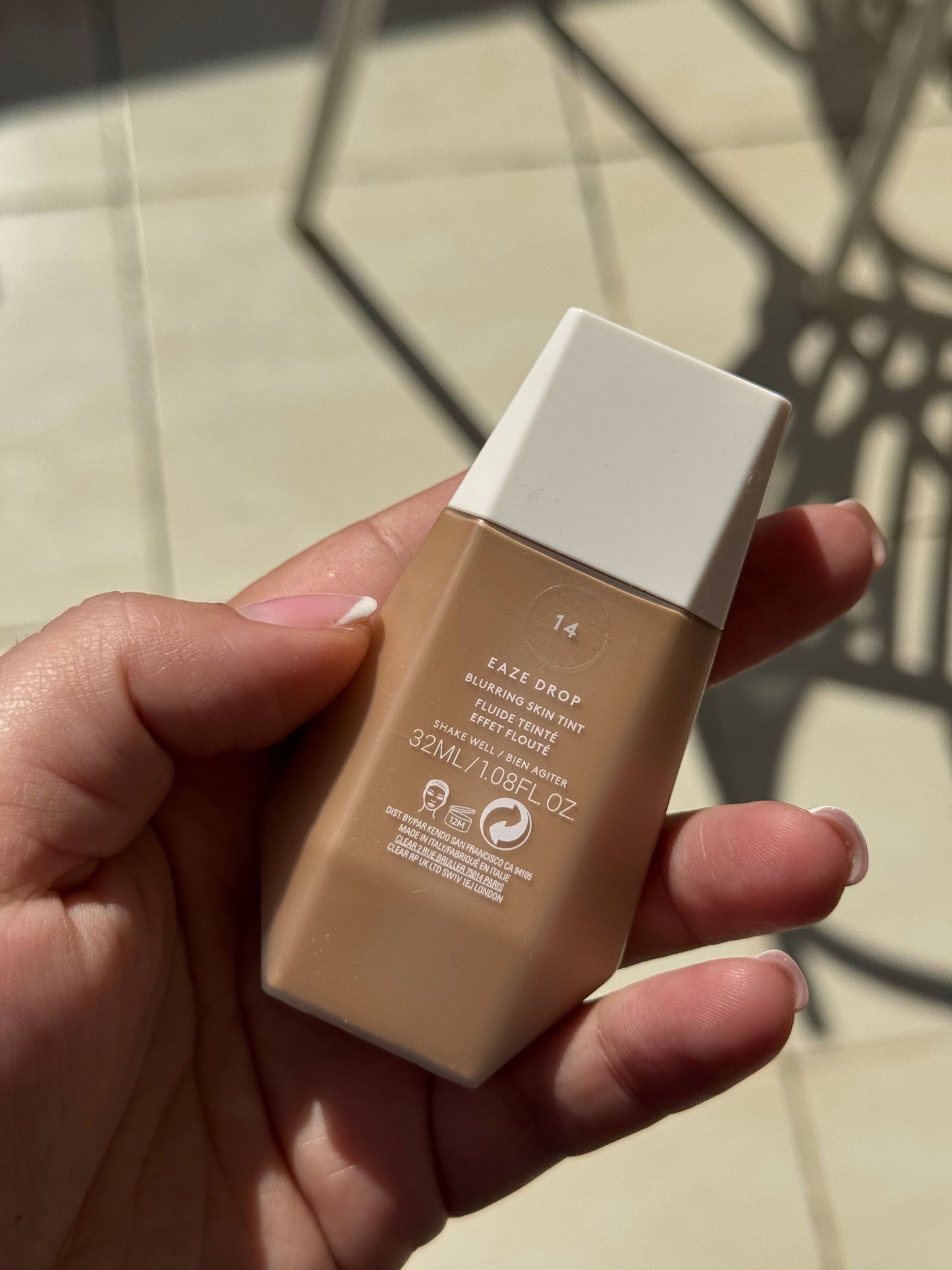 Fenty Beauty by Rihanna
Eaze Drop Blurring Skin Tint