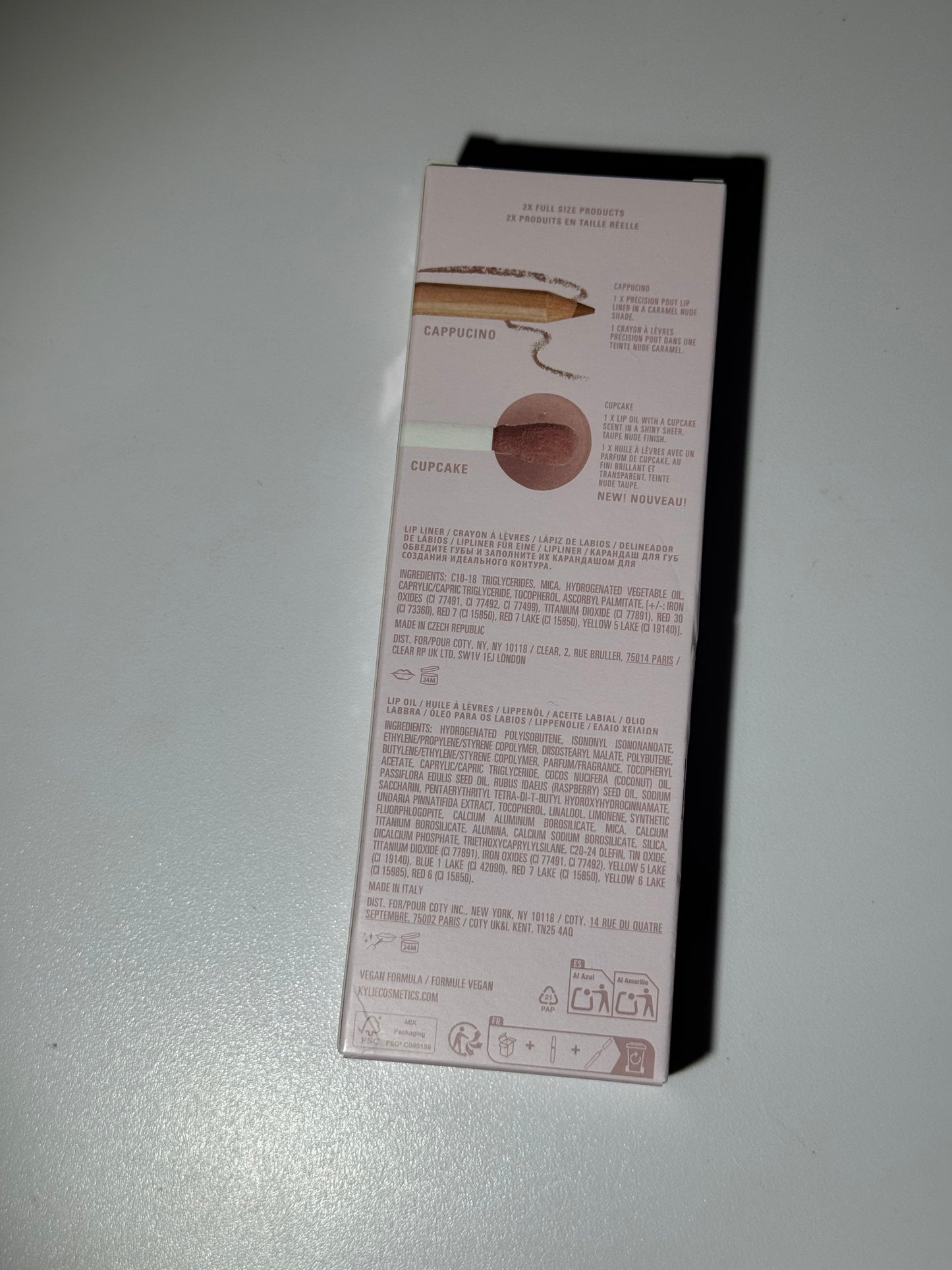 Kylie Jenner
Lip Liner & Lip Oil Duo Gift Set
Shade Cappucino & Cupcake