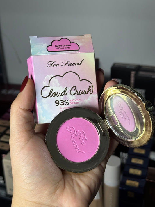 Too Faced
Cloud Crush Blurring Powder Blush