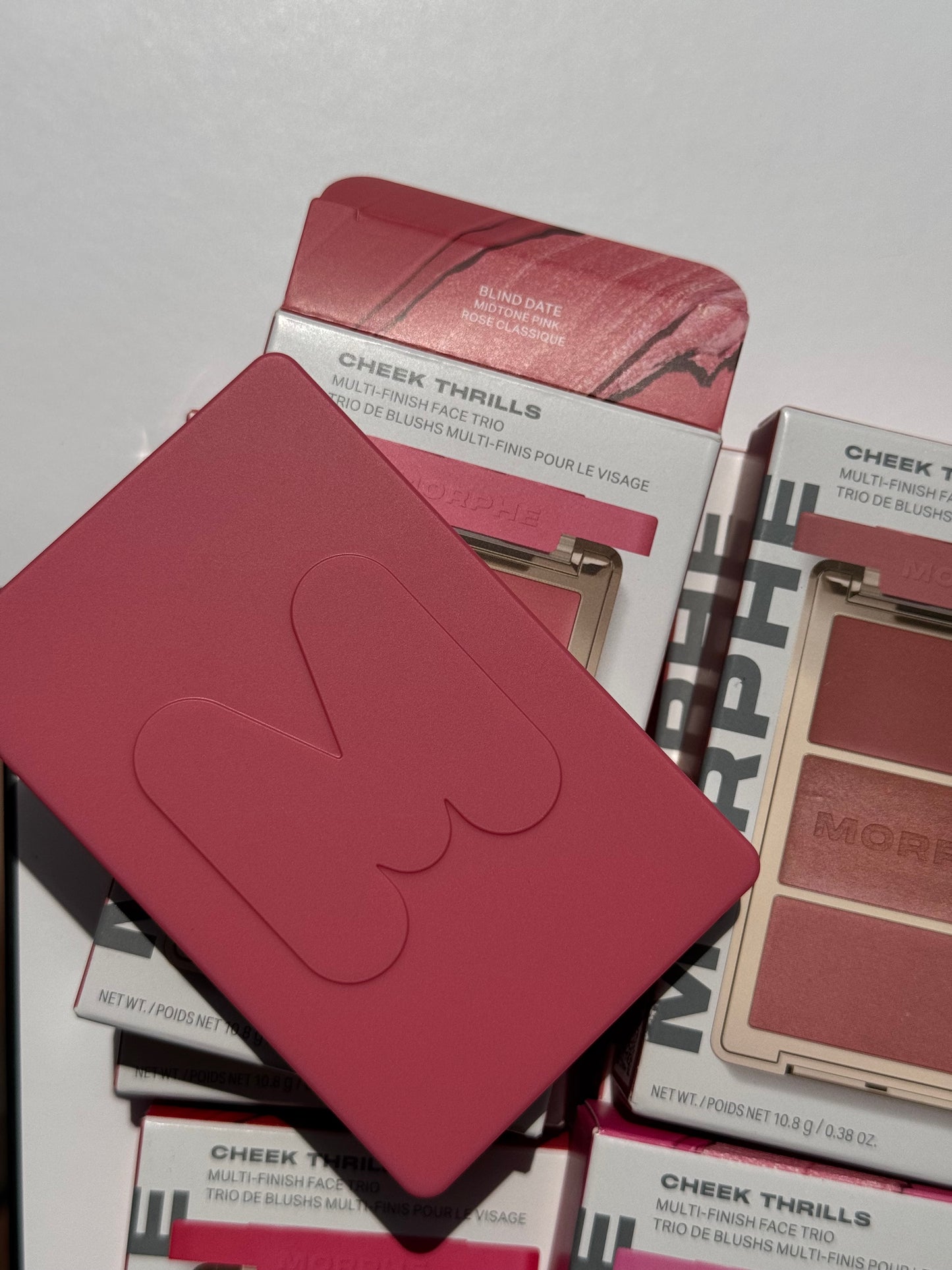 MORPHE
CHEEK THRILLS MULTI-FINISH FACE TRIO