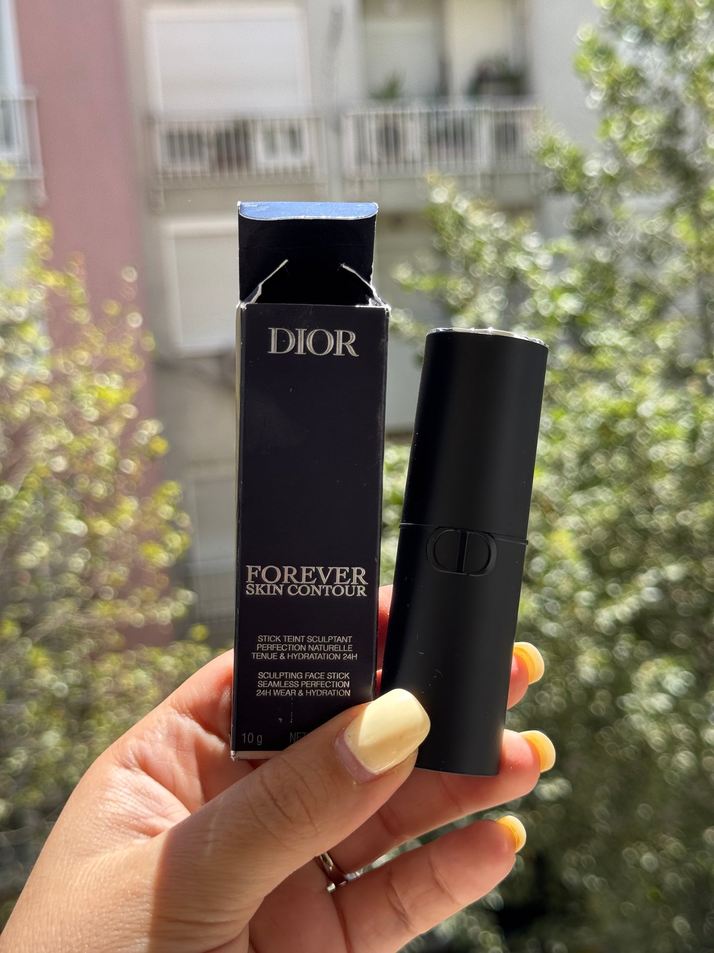 DIOR
Forever 24H Skin Contour Stick Sculpting and Bronzing Face Stick