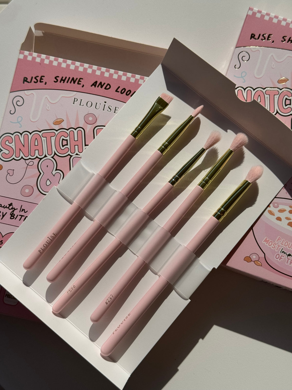 Plouise Snatch Blend & Pop 5-Piece Brow, Eye & Lip Brush Set