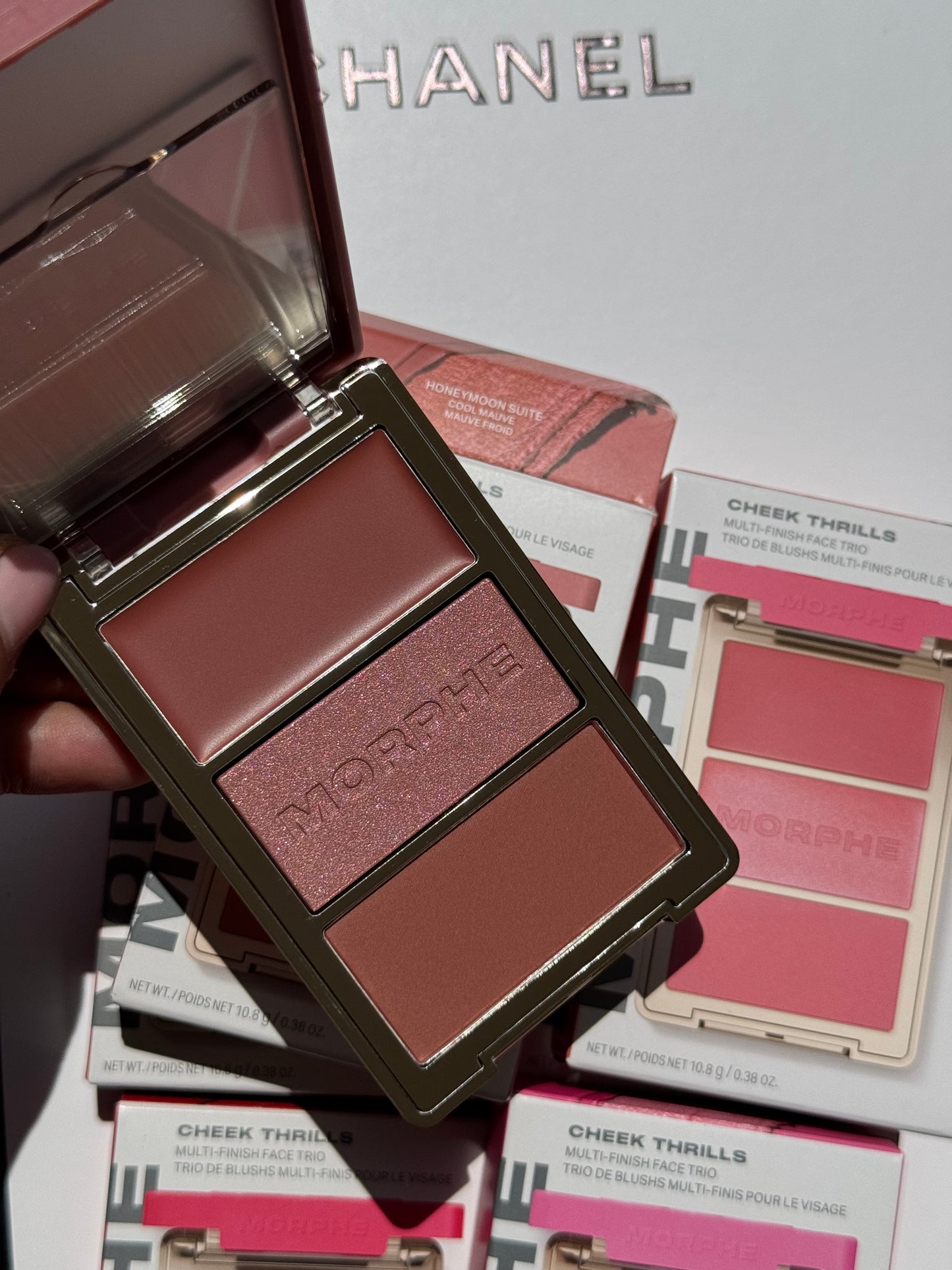 MORPHE
CHEEK THRILLS MULTI-FINISH FACE TRIO