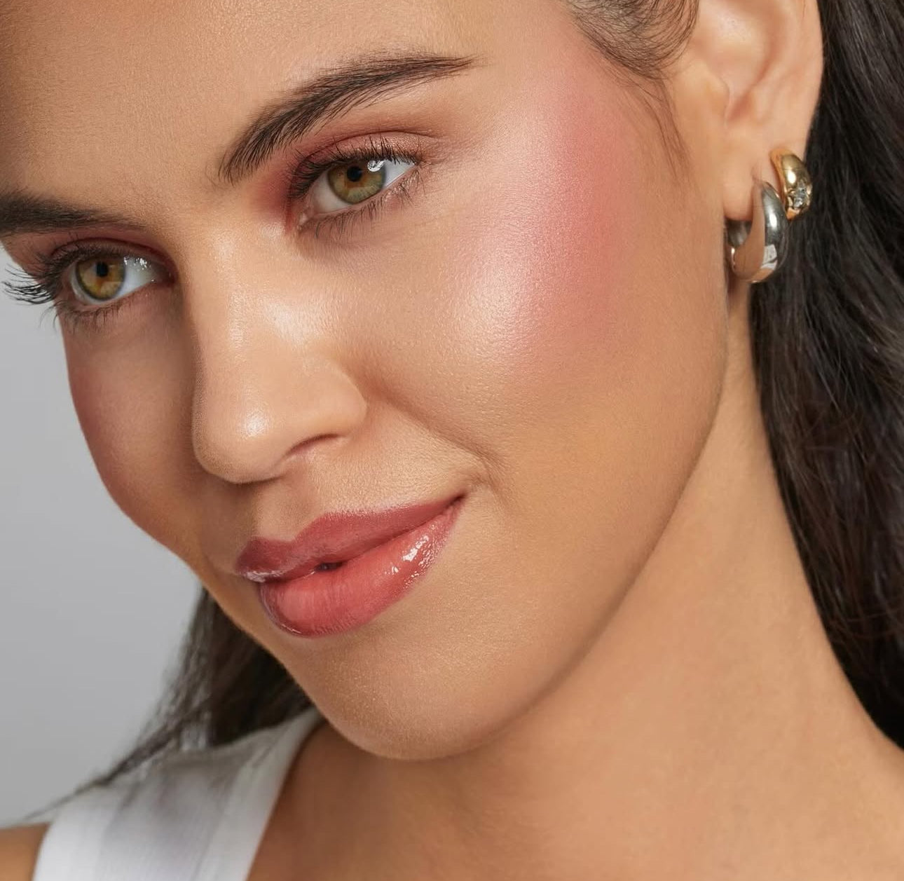 By Terry
Starlight Glow CC Highlighter