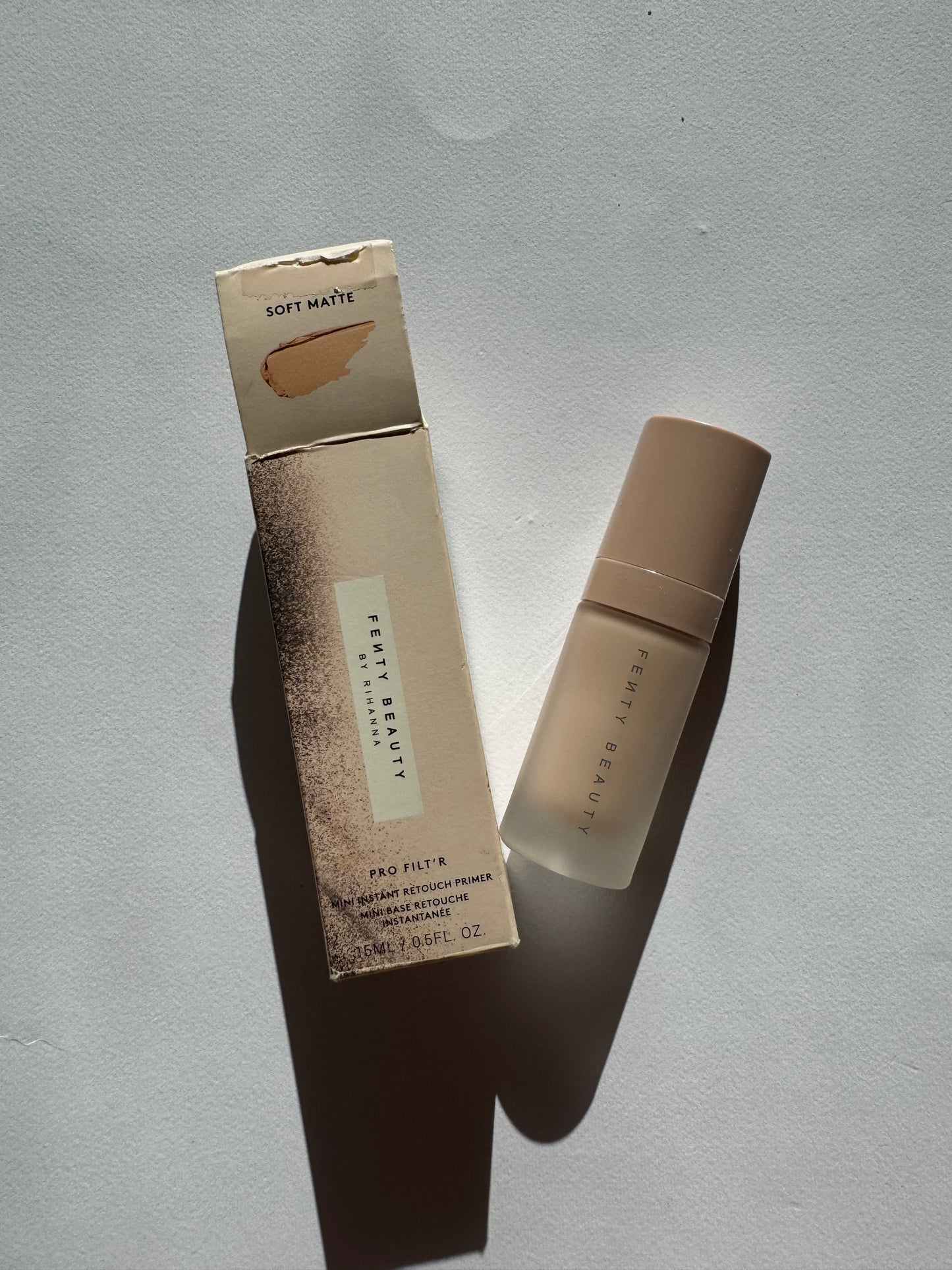 Fenty Beauty by Rihanna
Mini Pro Filt’r Instant Retouch Primer