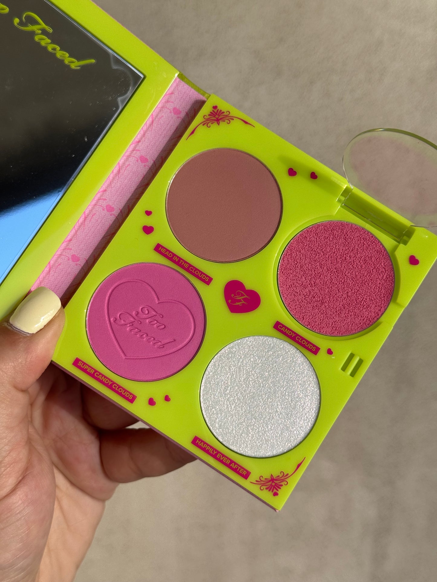 Too Faced
Fairytale Crush Blush & Highlighter Palette
Limited Edition!