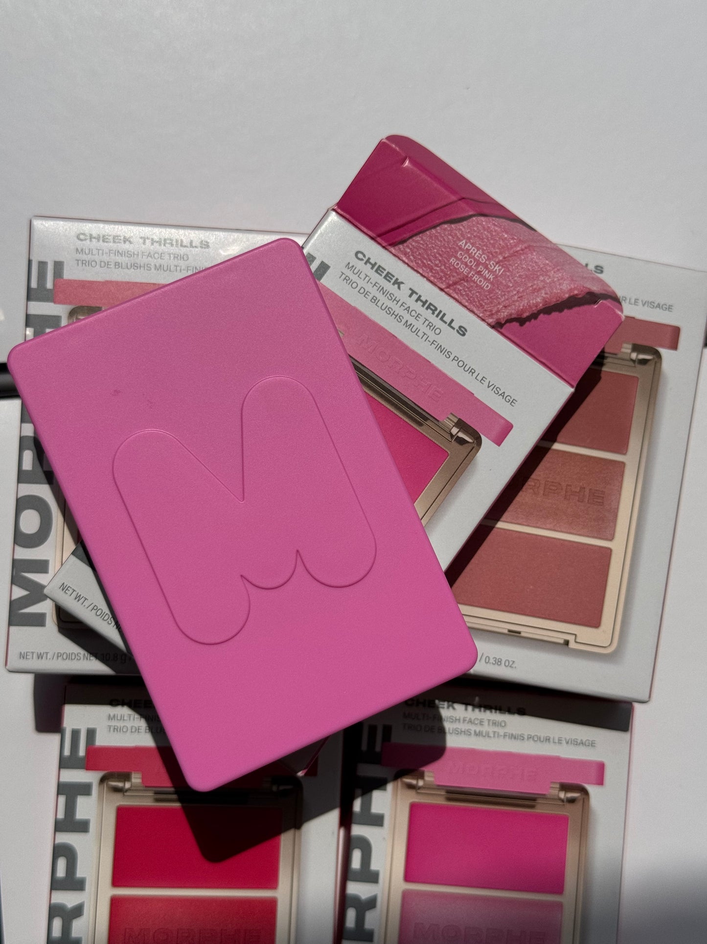 MORPHE
CHEEK THRILLS MULTI-FINISH FACE TRIO
