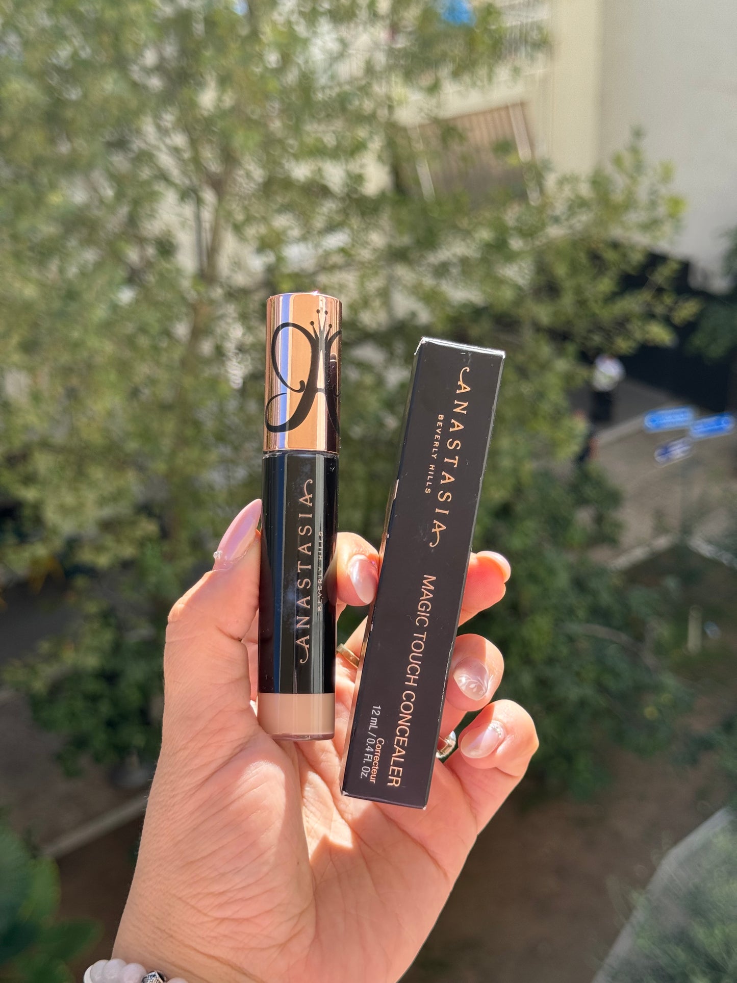 Anastasia Beverly Hills
Magic Touch Medium to Full Coverage Concealer