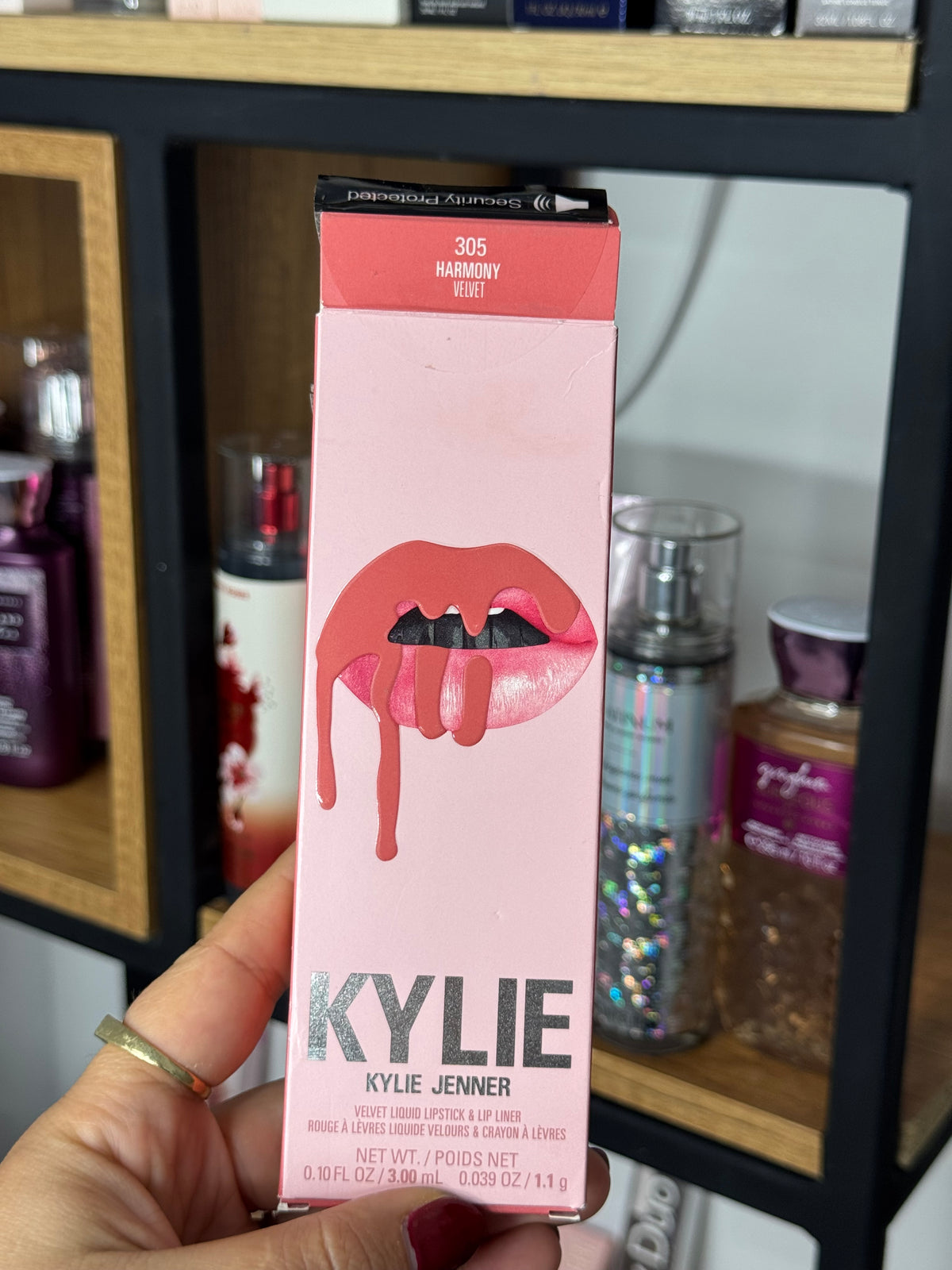 Kylie Jenner
Velvet Lip Kit