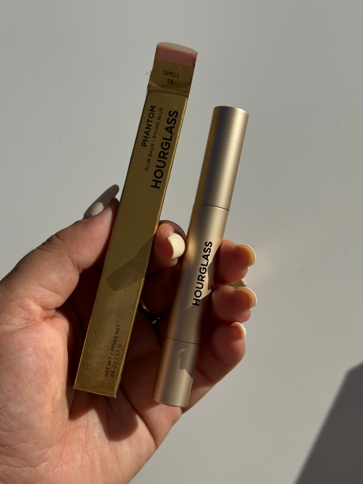 Hourglass
Phantom Blur Balm