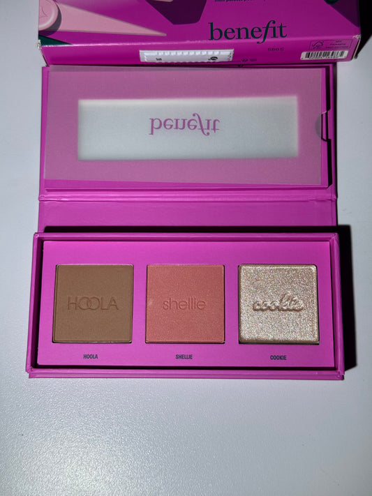 Benefit
Game On Glow Blush, Bronzer and Highlighter Limited Edition Cheek Palette