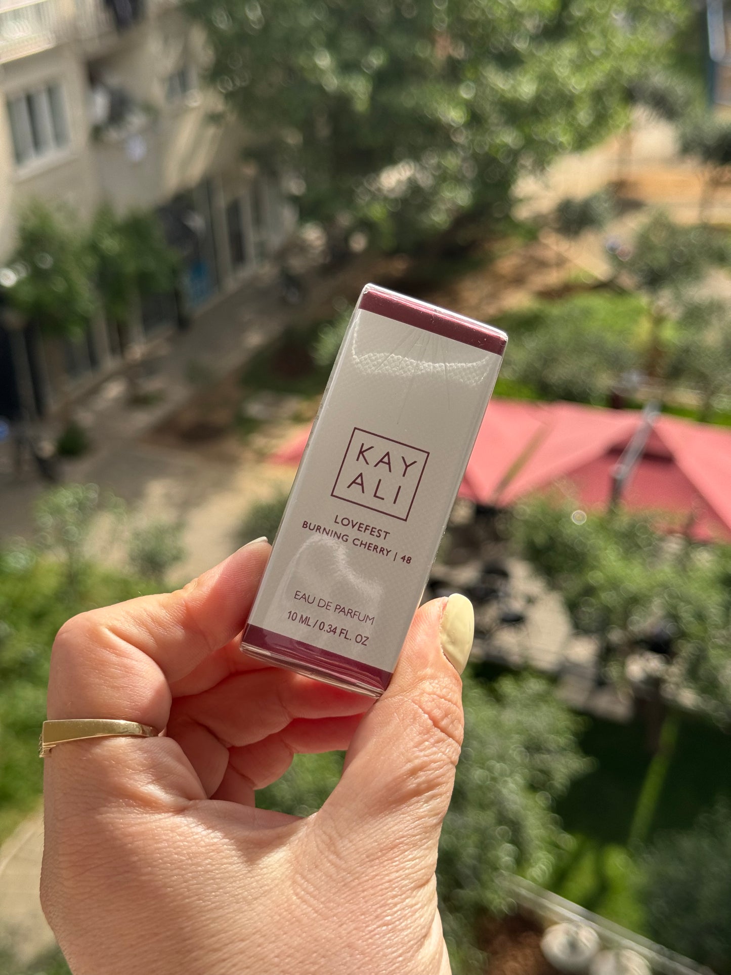 KAYALI
LOVEFEST BURNING CHERRY | 48 Eau de Parfum 10 ml