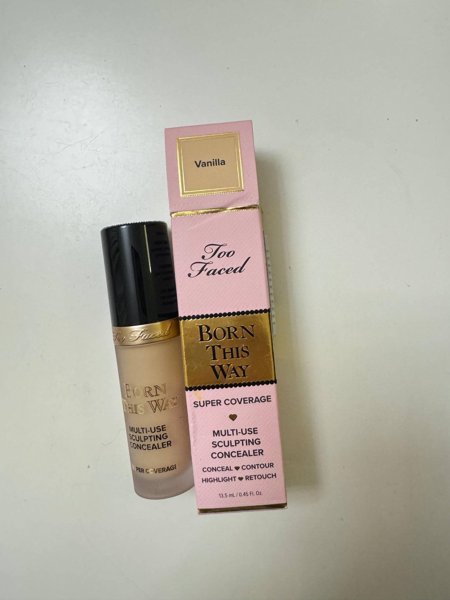 Too Faced
Born This Way Super Coverage Multi-Use Concealer