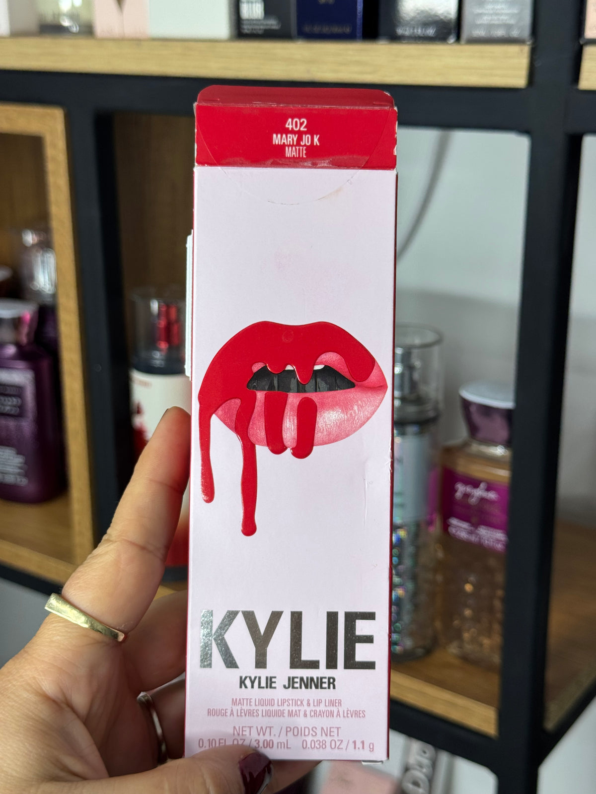 Kylie Jenner
Velvet Lip Kit