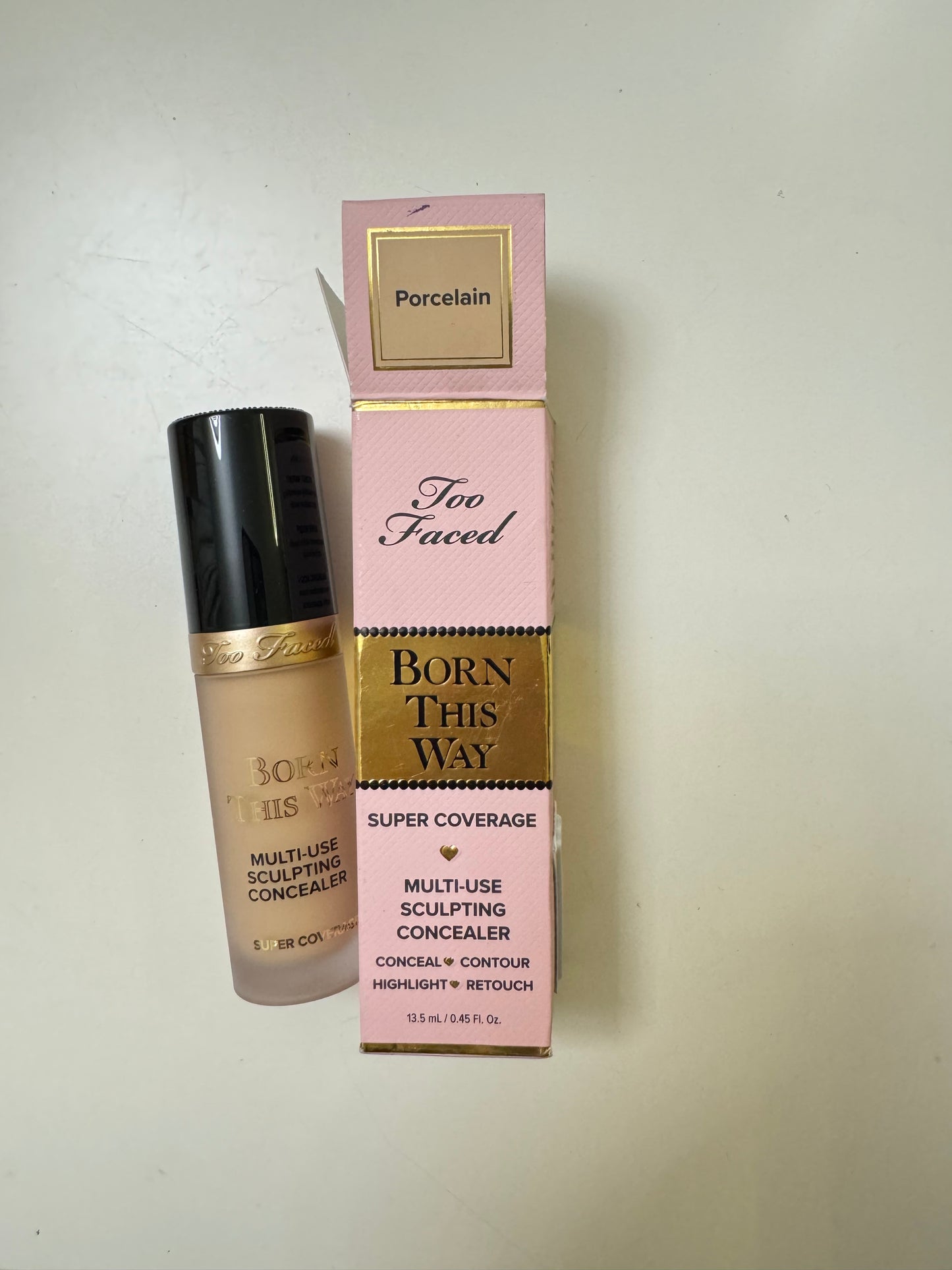 Too Faced
Born This Way Super Coverage Multi-Use Concealer