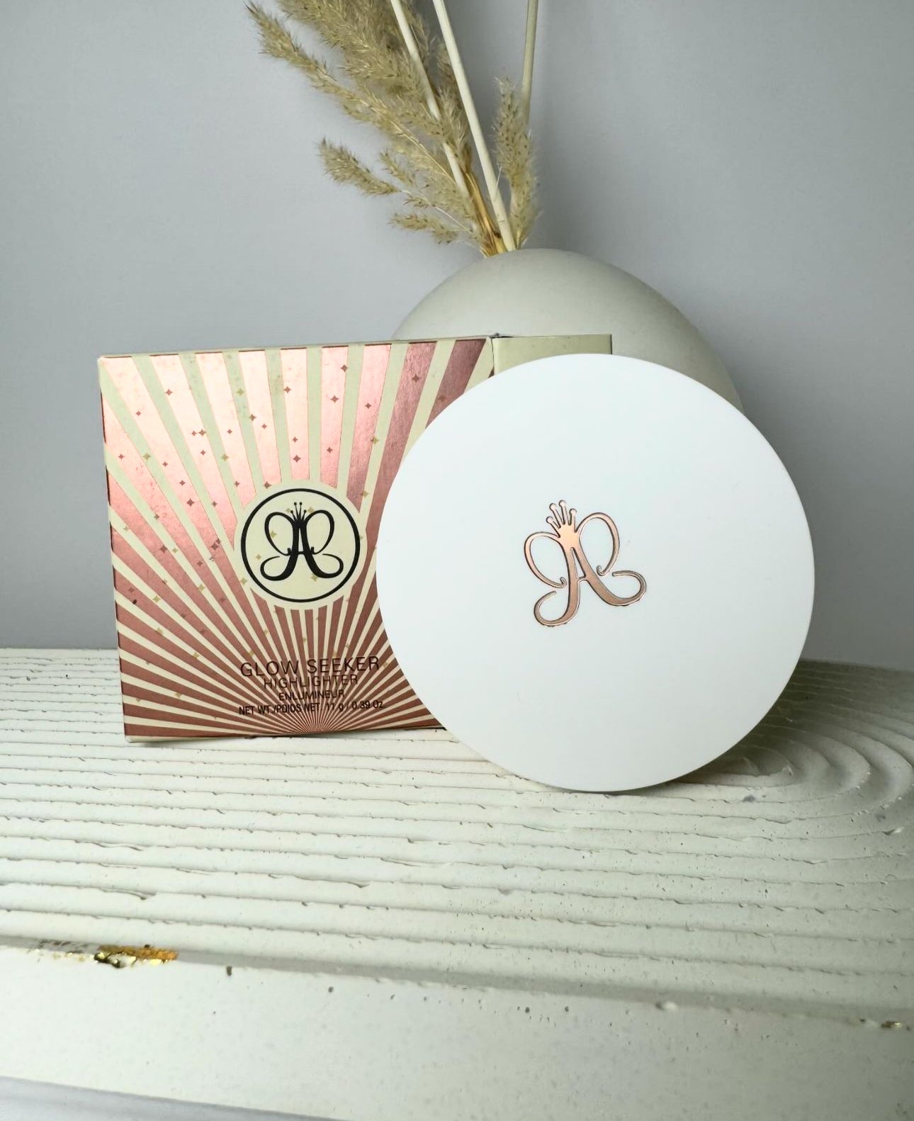 Anastasia Beverly Hills
Glow Seeker Highlighter