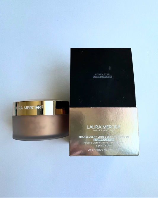 Laura Mercier
Translucent Loose Setting Powder
Light Catcher