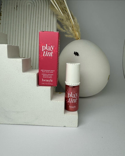 Benefit
Playtint Cheek & Lip Stain
Pink-lemonade tinted lip & cheek stain