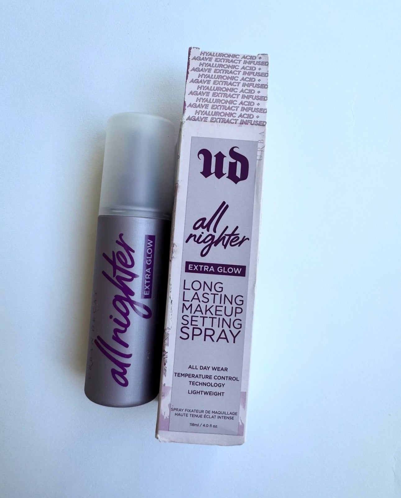 Urban Decay
All Nighter Extra Glow Long Lasting Makeup Setting Spray