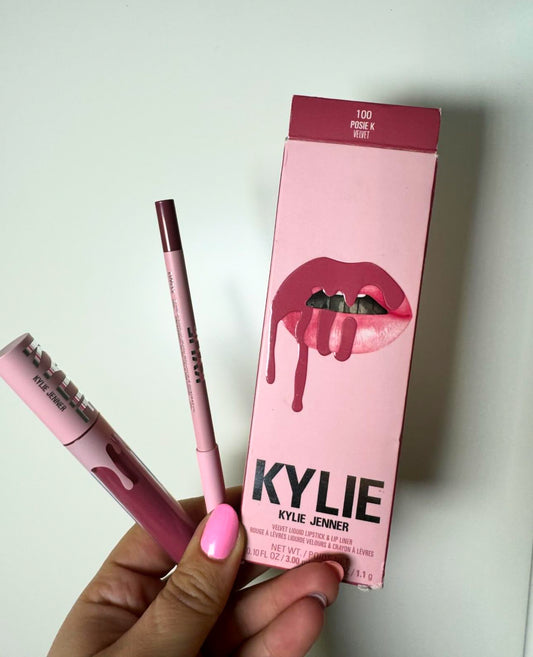 Kylie Jenner
Velvet Liquid Lipstick & Lip Liner