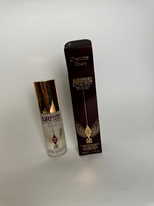 Charlotte Tilbury
Airbrush Flawless Setting Spray